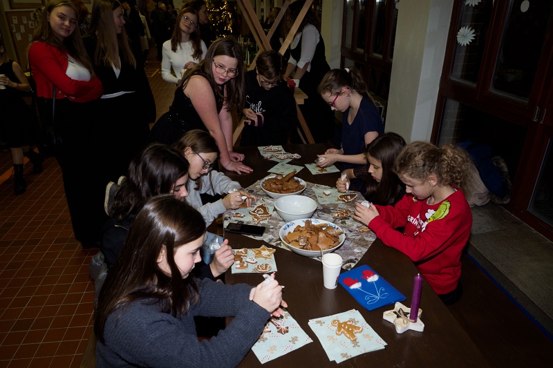 PC165076.jpg - OLYMPUS DIGITAL CAMERA